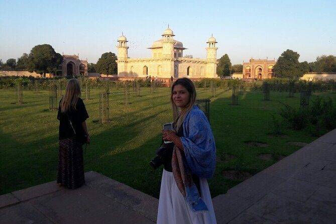 Taj Mahal Same Day Tour by Fast Track to the Taj - FAQ