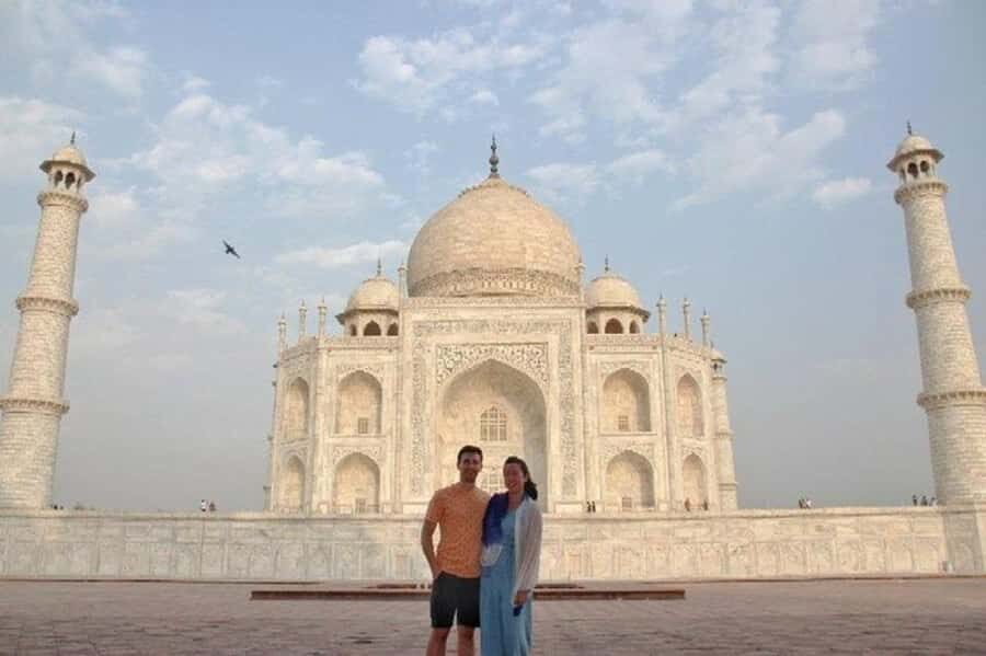 Taj Mahal Sunrise Tour with Skip-the-Line Entry Ticket - A Close Look at the Experience