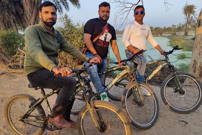 Taj to Pink City via Hidden Gems - What Reviewers Highlight