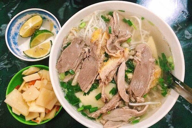 Tasting 8 Different Street Foods + Local Drink by Foot Walking - The Experience on the Ground