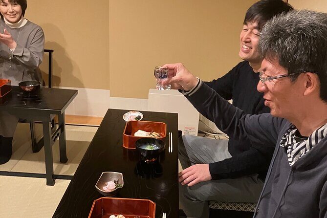 Tea Gathering with Bento Box and Sake Experience - Meeting Point and Practical Details