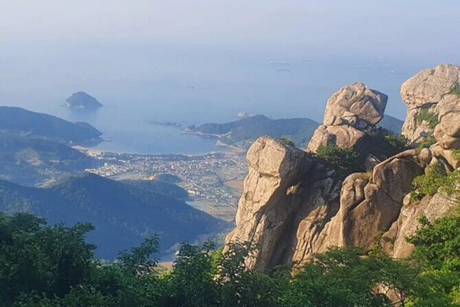 Temple Tour : Namhae Geumsan Boriam Hermitage Tour from Busan - The Itinerary in Detail