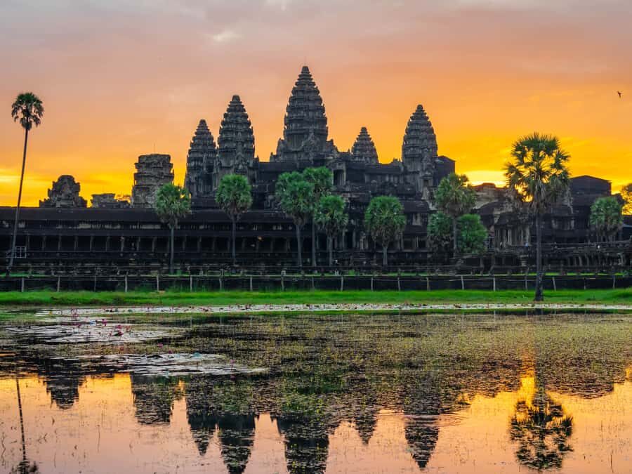 Temples and Local Life: From Sunrise to Angkor Thom - What to Expect: Practical Tips