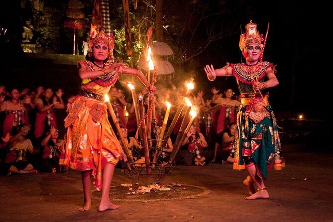 The mystical Uluwatu temple and the Kecak fire dance - Sunset and the Kecak Fire Dance: Culture in Motion