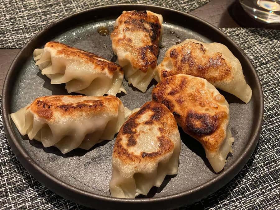 Tokyo Akasaka Bar Hopping TourHidden Izakaya & Local Guide - Why This Tour Stands Out