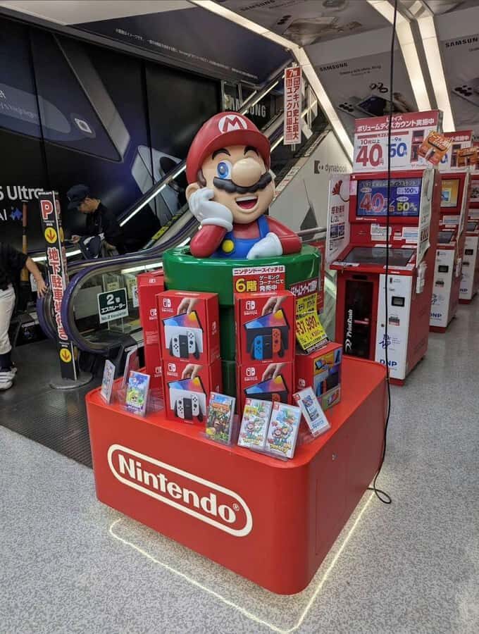 Tokyo: Akihabara Family-Friendly Walking Tour - Exploring Akihabaras Electric Atmosphere