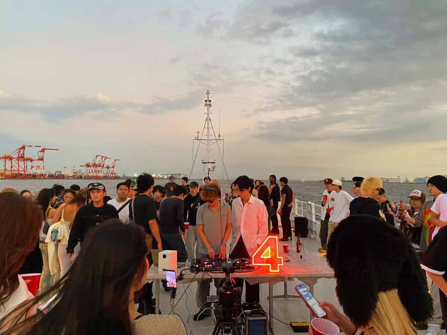 Tokyo: Boat Party with Live DJ Sets and Drinks - Why This Experience Works for Travelers