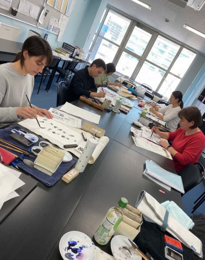 Tokyo: Japanese Ink Painting Workshop in Shibuya - The Setting and Location