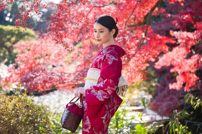 Tokyo: Kimono Experience inside Shinjuku Gyoen National Garden - Who Should Book This Tour?