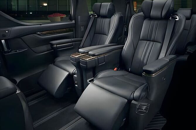 Tokyo Private One Way Transfer to Warner Bros Studio - The Sum Up