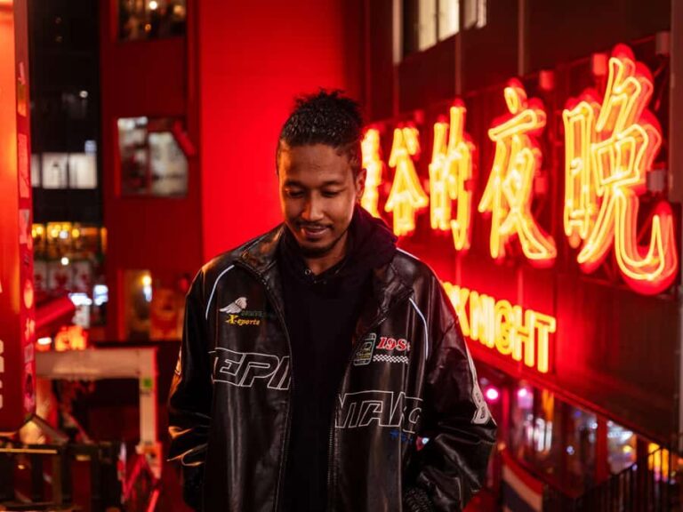 Tokyo: Private Shibuya Photo Tour with a Local Photographer - What to Expect from the Tour