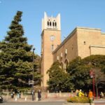 Tokyo: Waseda University Guided Tour with Student Guide - Analyzing the Value