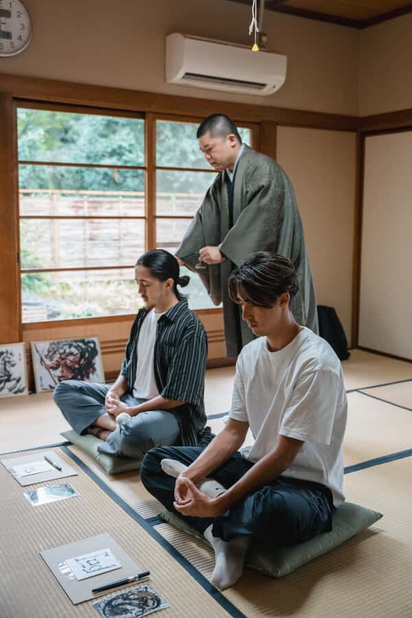 Tokyo: Zen Meditation, Calligraphy, and Tea Experience - Savoring Green Tea and Reflecting in Peace
