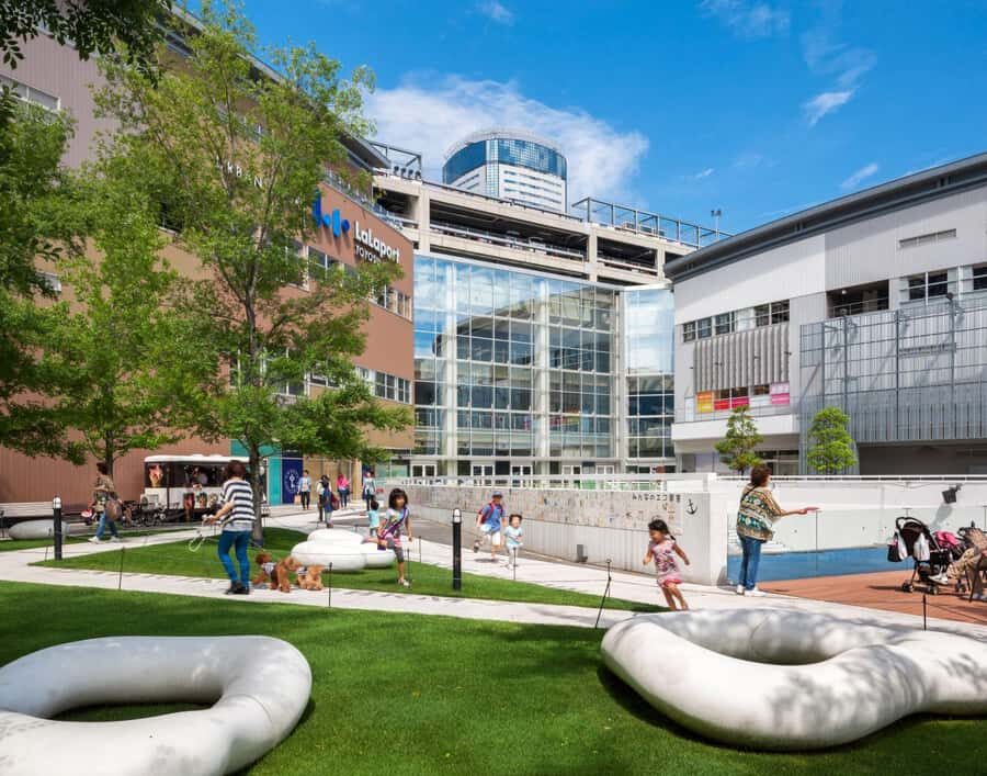 Tokyo's Hidden Gem: Modern Toyosu Market Coastal Tour - The Detailed Itinerary: What You’ll Experience