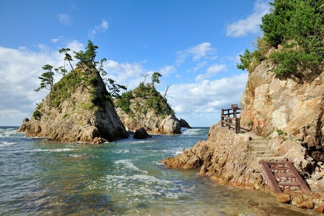 Tottori Sand Dunes Private Tour - Uradome Coast — Spectacular Cliffs and Marine Life