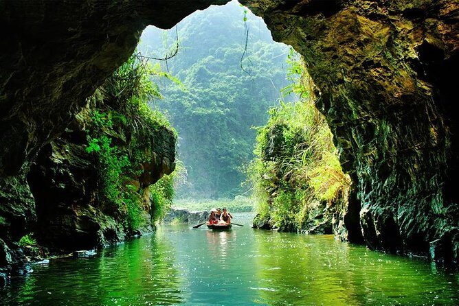 Trang An - Hoa Lu - Mua Cave Full Day/ Amazing View / Full service - Who is This Tour Best For?