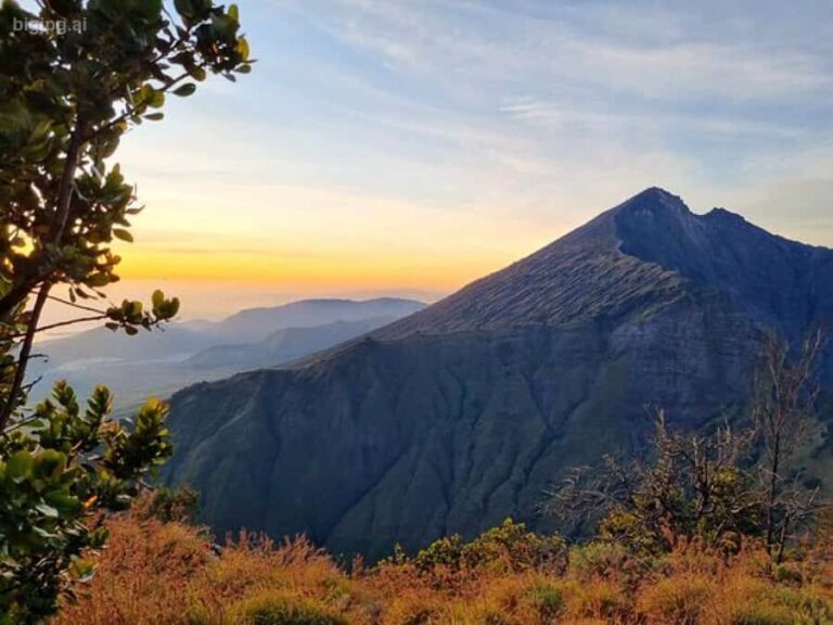 Trekking mount rinjani gren summit 2 days tour - Detailed Itinerary Breakdown