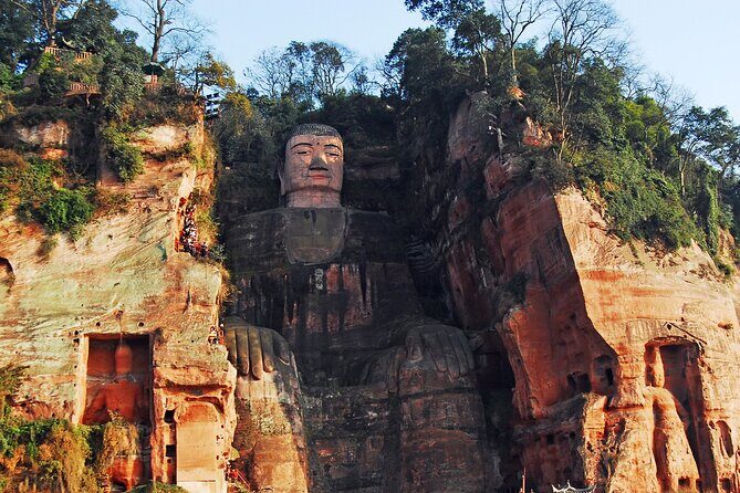 Two-day tour from Chengdu to Leshan Giant Buddha and Mount Emei - Authentic Insights from Past Travelers
