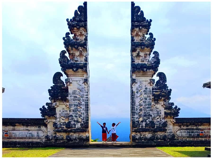 Ubud: Heaven Gate Lempuyang, Water Palace & Waterfall Tour - What to Expect: Practical Details