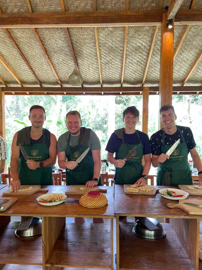 Ubud: Private Cooking Class with Market & Organic Farm Visit - Practical Details & What to Expect