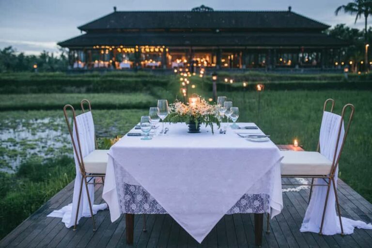 Ubud: Romantic Dinner among the Rice Fields - Authenticity & Unique Touches