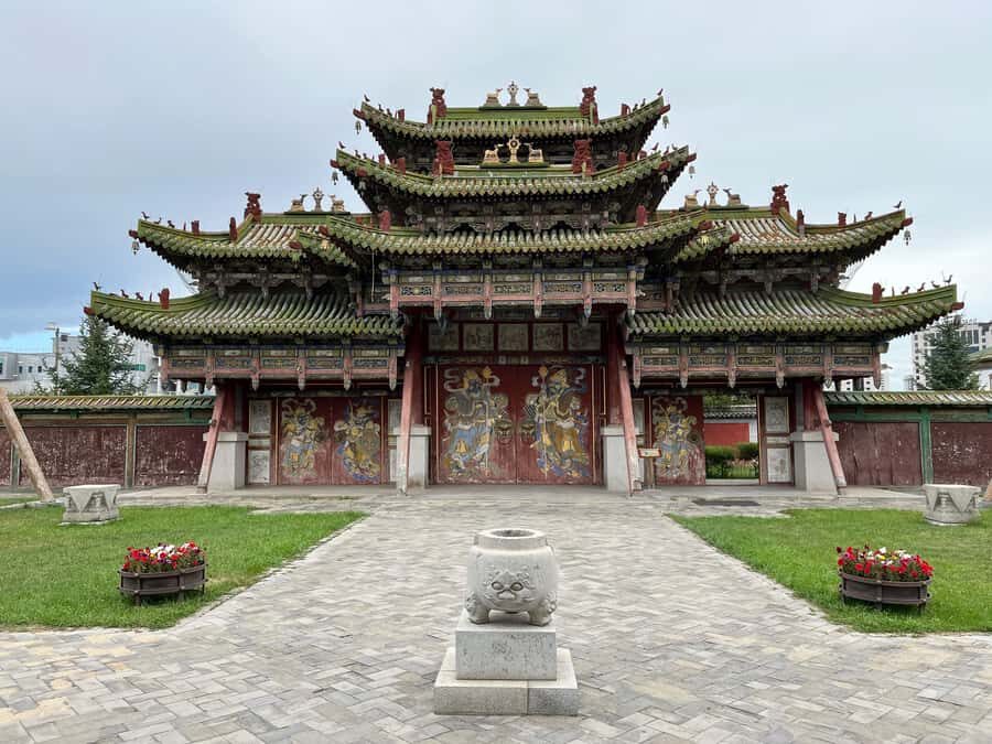 Ulaanbaatar: Private Guided City Tour with Car - Starting off with Comfort and Convenience