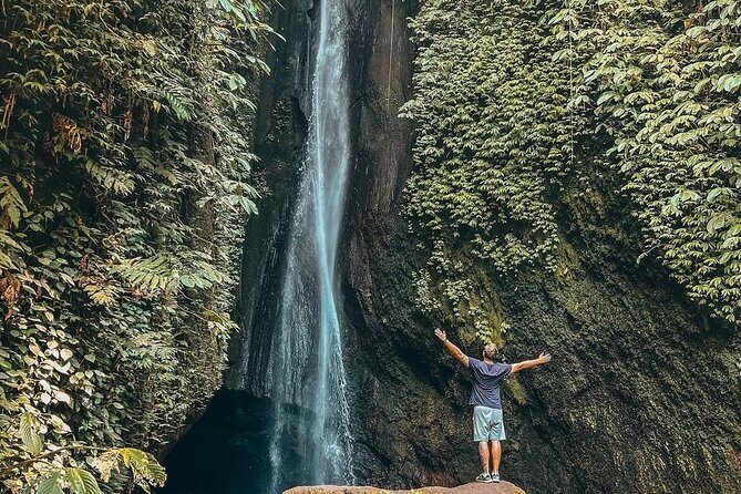 Ulundanu Bratan Temple, Scenic Waterfall & Tanah Lot Sunset Tour - A Naturally Beautiful Day with a Touch of Culture
