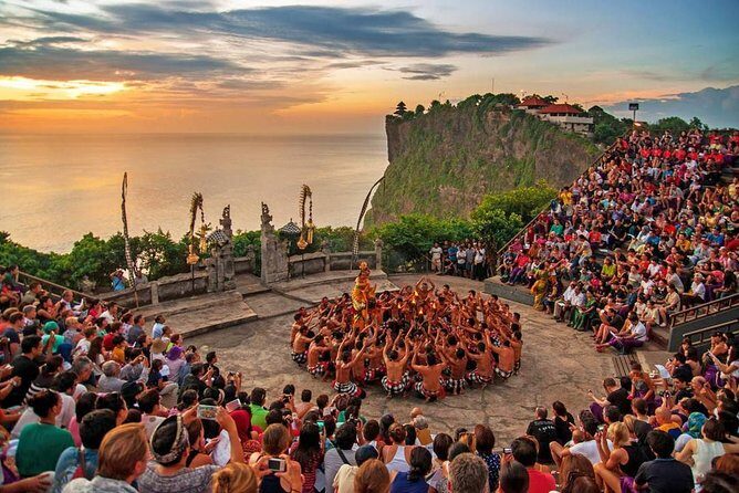 Uluwatu Surrounding: GWK- Padang Beach- Uluwatu Temple - Why This Tour Offers Great Value