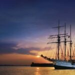 Valentine's Day Sail: 7-Course Meal & Free-flow drinks - The Nautical Charm and Authentic Atmosphere
