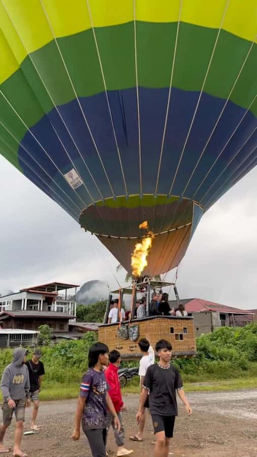 Vang Vieng: Hot Air Balloon Ride and Kayaking Adventure - What to Expect During the Tour