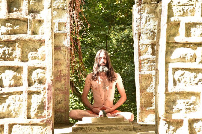 Vashishth Cave - Guides and Service Quality