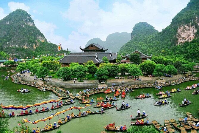 Vina Cruise: 3-Day Tour to Ninh Binh and Halong Bay from Hanoi - Day Three: Dawn and Hidden Corners of Halong Bay