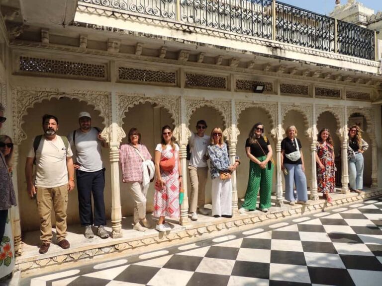 Vintage Walking Tours in Udaipur - What Makes This Tour Stand Out?
