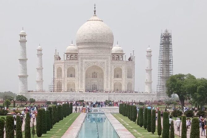 Visit Taj Mahal in a day from Chennai choosing your own flights - Transport and Comfort