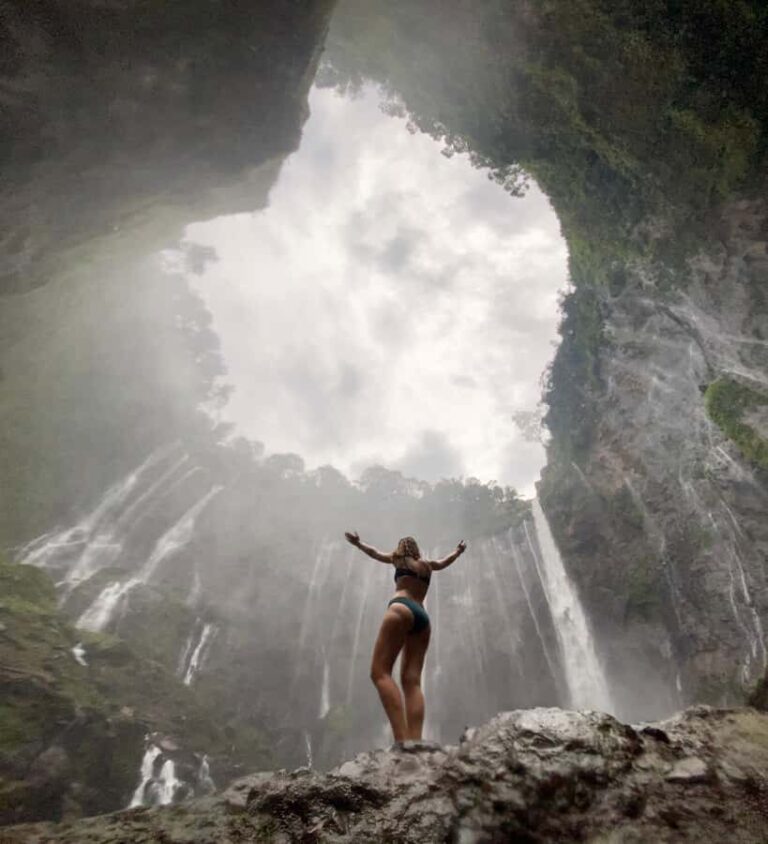 Volcanoes & Waterfalls Adventure: 3-Day from Java to Bali - The Kawah Ijen Experience