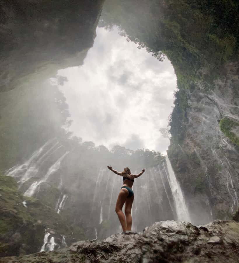 Volcanoes & Waterfalls Adventure: 3-Day from Java to Bali - The Kawah Ijen Experience