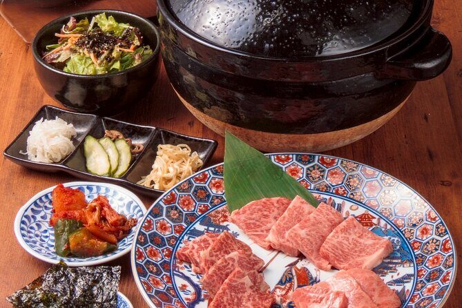 Wagyu BBQ & Onigiri Making Experience with Clay Pot Rice - Why This Tour Works