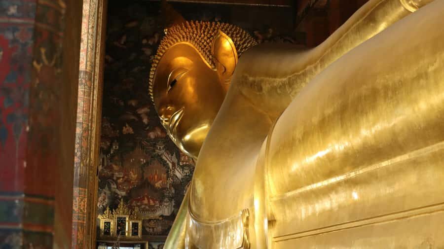 Walking tour Grand Palace, Emerald Buddha and Wat Pho - Authentic Insights from Past Travelers