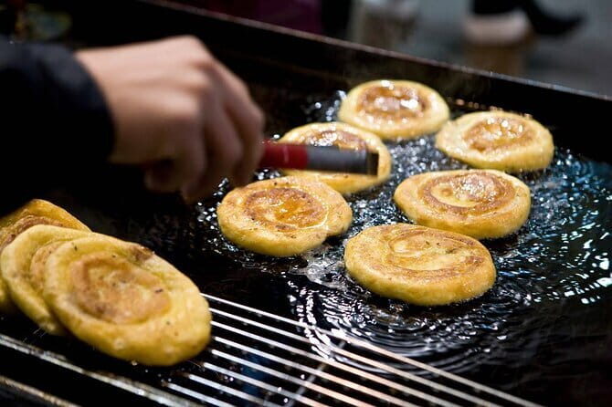 Walking Tour of Dongdaemun DDP, Cheonggyecheon, Gwangjang Market - Practical Details: What You Need to Know