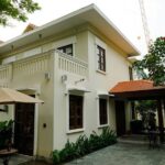 Wartime Saigon Historical Tour with Lunch and Guided Insights - Who Should Consider This Tour?