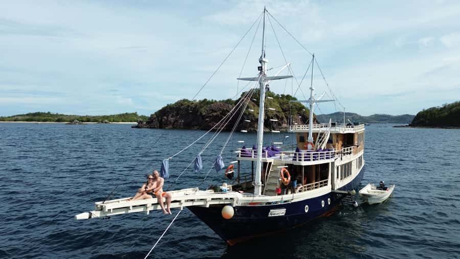 Wonderful Komodo National Park 2-Day Boat Tour - Comfort, Transportation, and Group Size