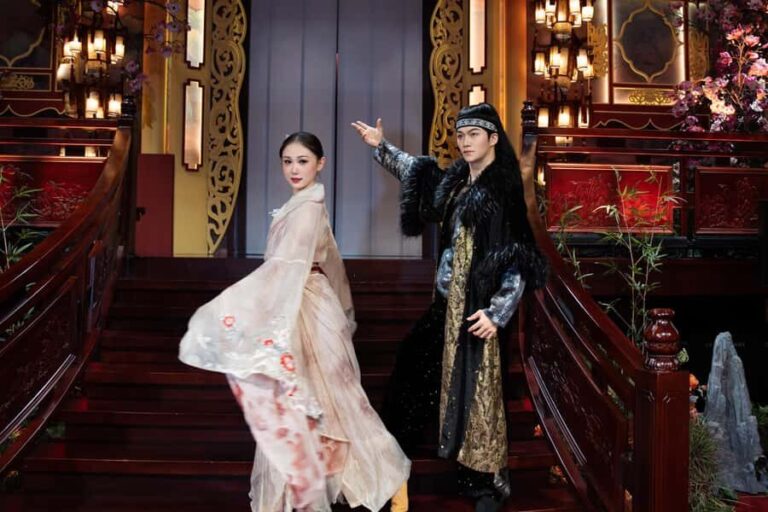 WuhanChu Han Gong Yan: Immersive Han Dynasty Palace Banquet - Who Will Love This Experience?