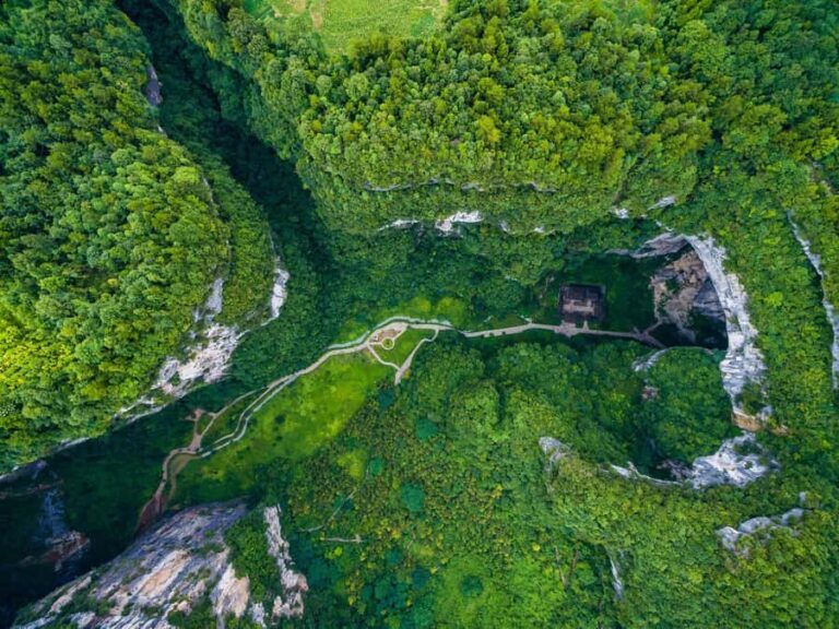 Wulong & Wu River Day Tour : 2-12 Guest English Small Group - Wu River Red Cliff Viewing Platform