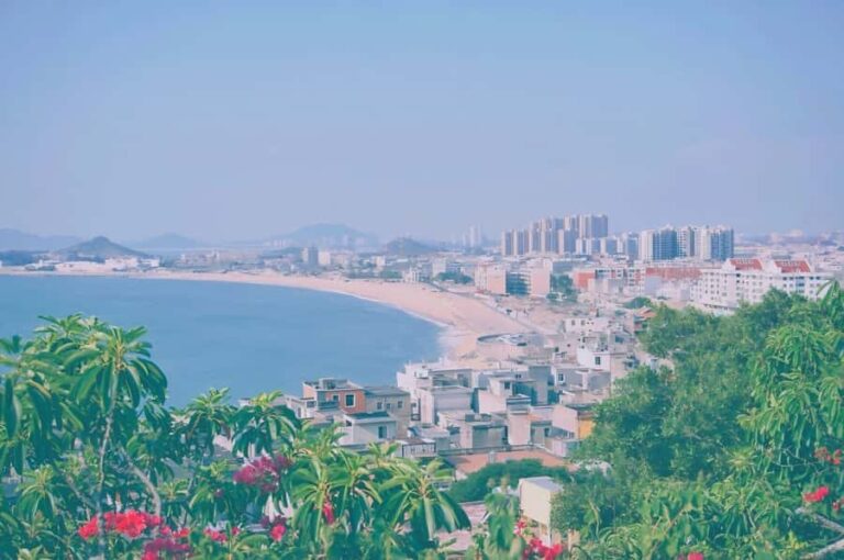 Xiamen: Dongshan Island Tour with Lunch and Guide - Who Is This Tour Best Suited For?