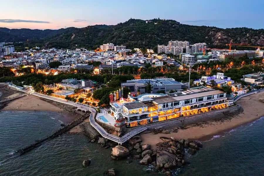 Xiamen In-Depth Day Tour: Mountains, Sea & Heritage - Transportation and Logistics