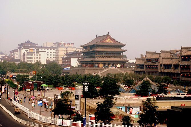 Xian Half Day Tour to Ancient City Wall and Muslim Street - Authentic Experiences and Practical Tips