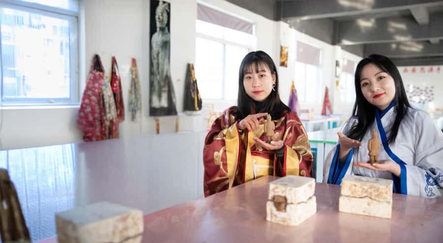 Xi'an: Terracotta Warriors, Lishan Garden & Lunch Tour - Who Will Love This Tour?