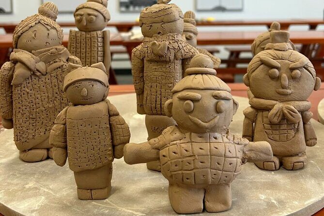 Xian Walking Tour with Tea Boutique Handmade Craft and Gelato - Strolling Along Xiangzimiao Street