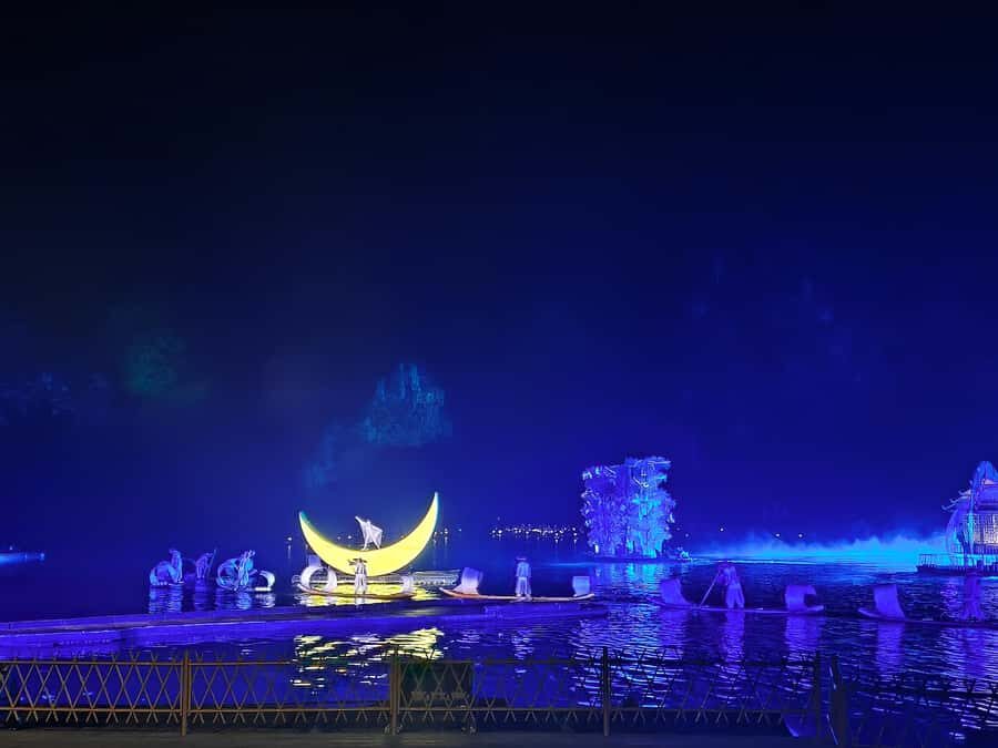 Yangshuo: Cuiping Wuzhishan & Moon Mountain Tour - The Cultural Touch: "Impression of Liu Sanjie" Performance