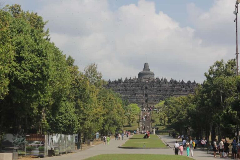 Yogyakarta: Borobudur and Prambanan tour - Authentic Experiences That Make a Difference